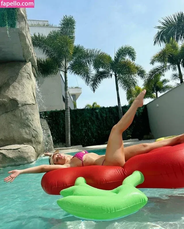 Larissa Manoela Onlyfans Photo Gallery 