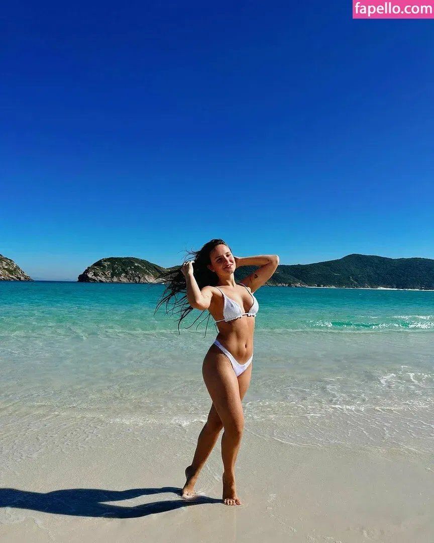 Larissa Manoela Onlyfans Photo Gallery 