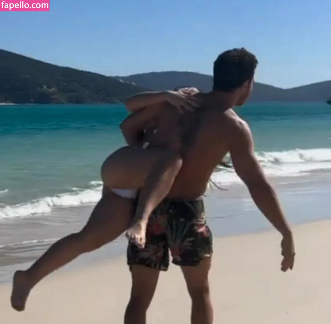 Larissa Manoela Onlyfans Photo Gallery 