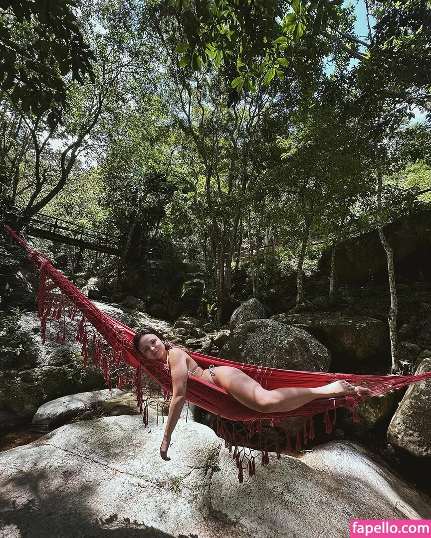 Larissa Manoela Onlyfans Photo Gallery 