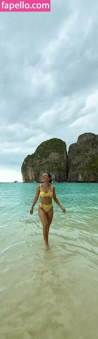 Larissa Manoela Onlyfans Photo Gallery 