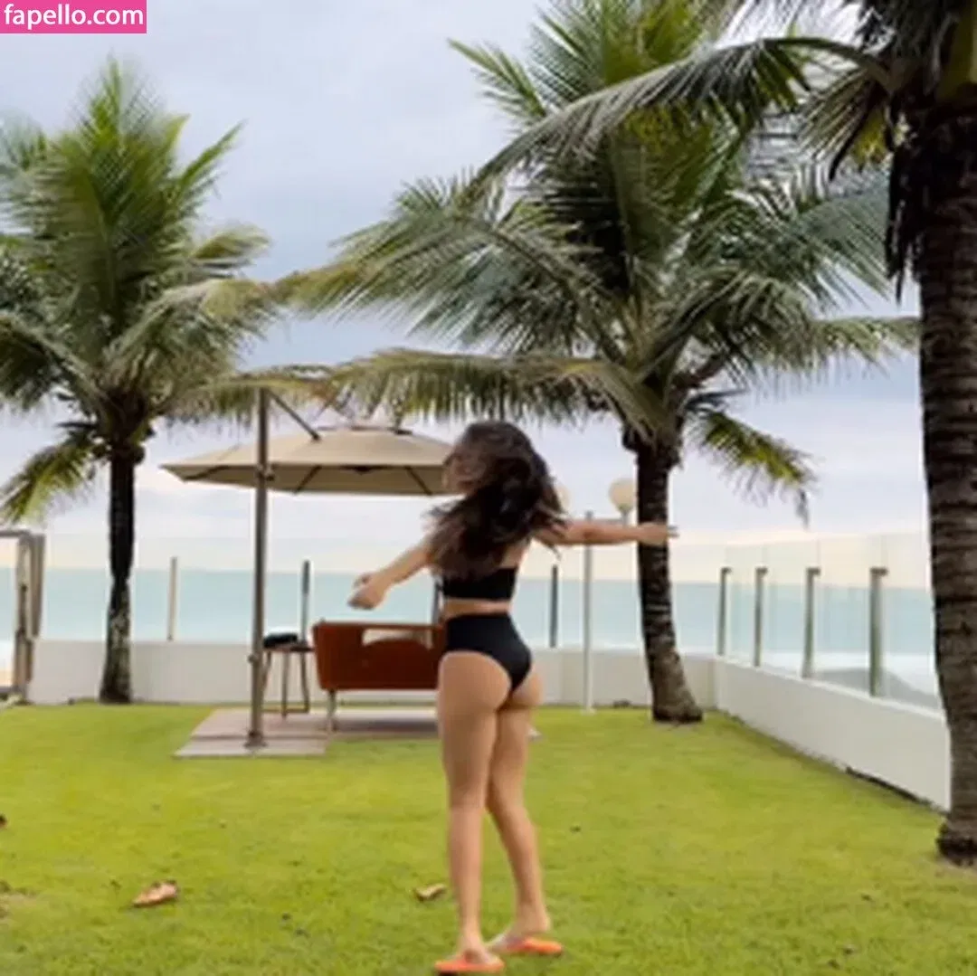 Larissa Manoela Onlyfans Photo Gallery 