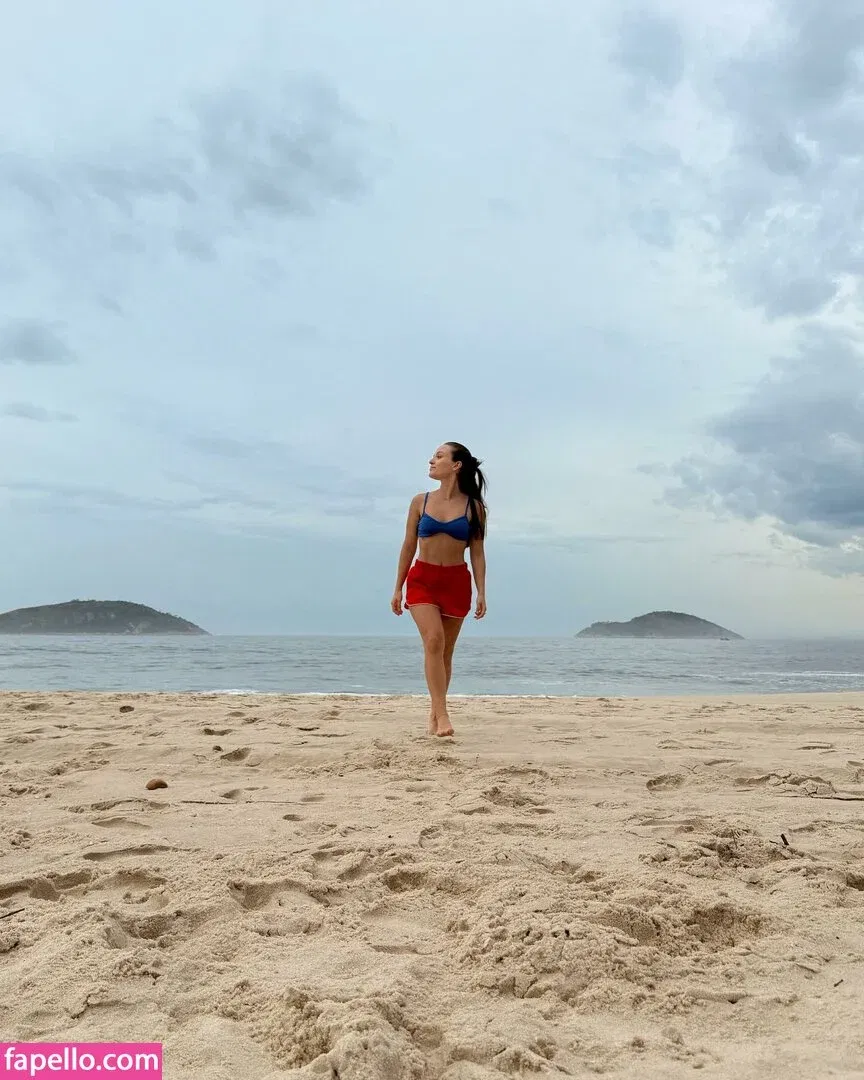 Larissa Manoela Onlyfans Photo Gallery 