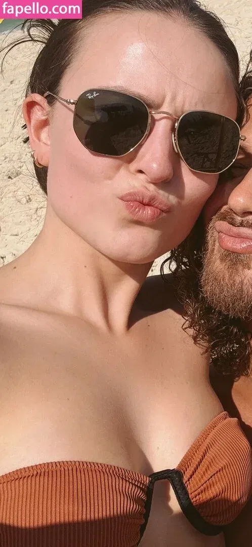 Larissa Manoela Onlyfans Photo Gallery 