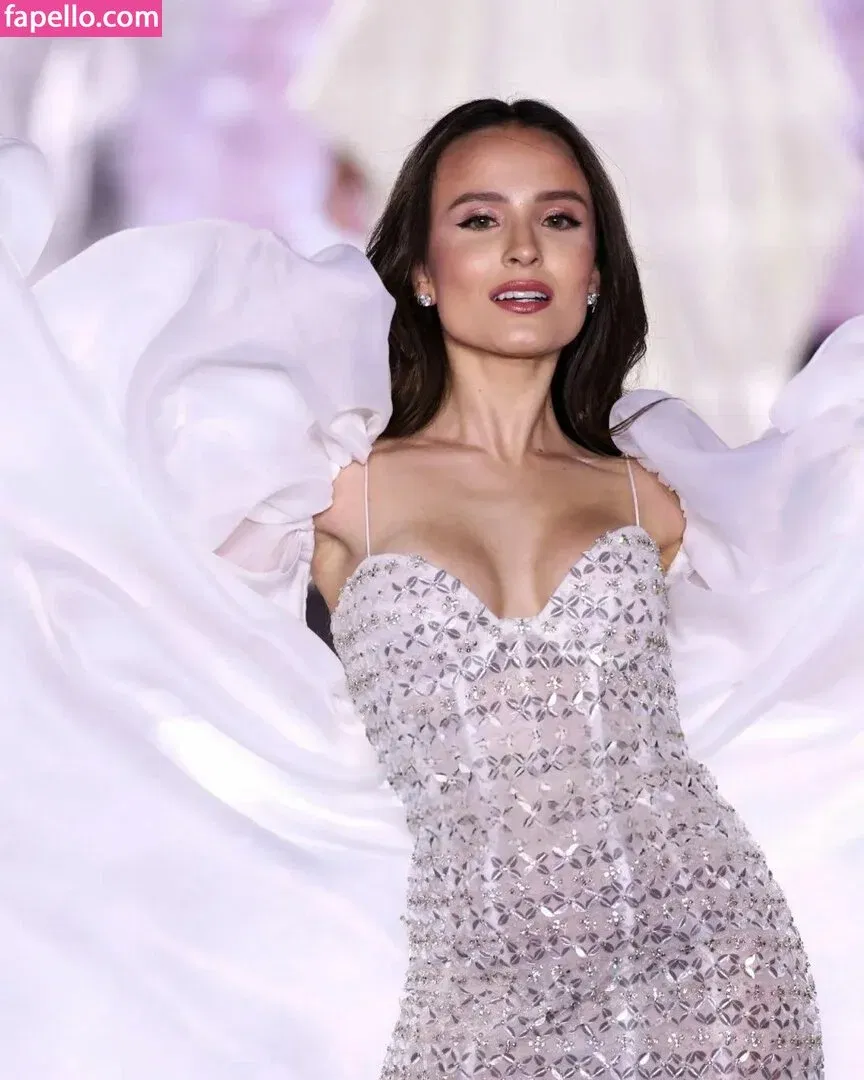 Larissa Manoela Onlyfans Photo Gallery 