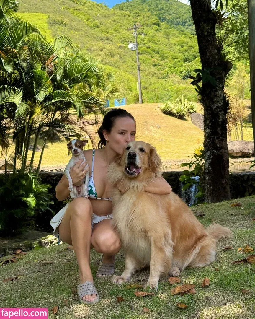 Larissa Manoela Onlyfans Photo Gallery 