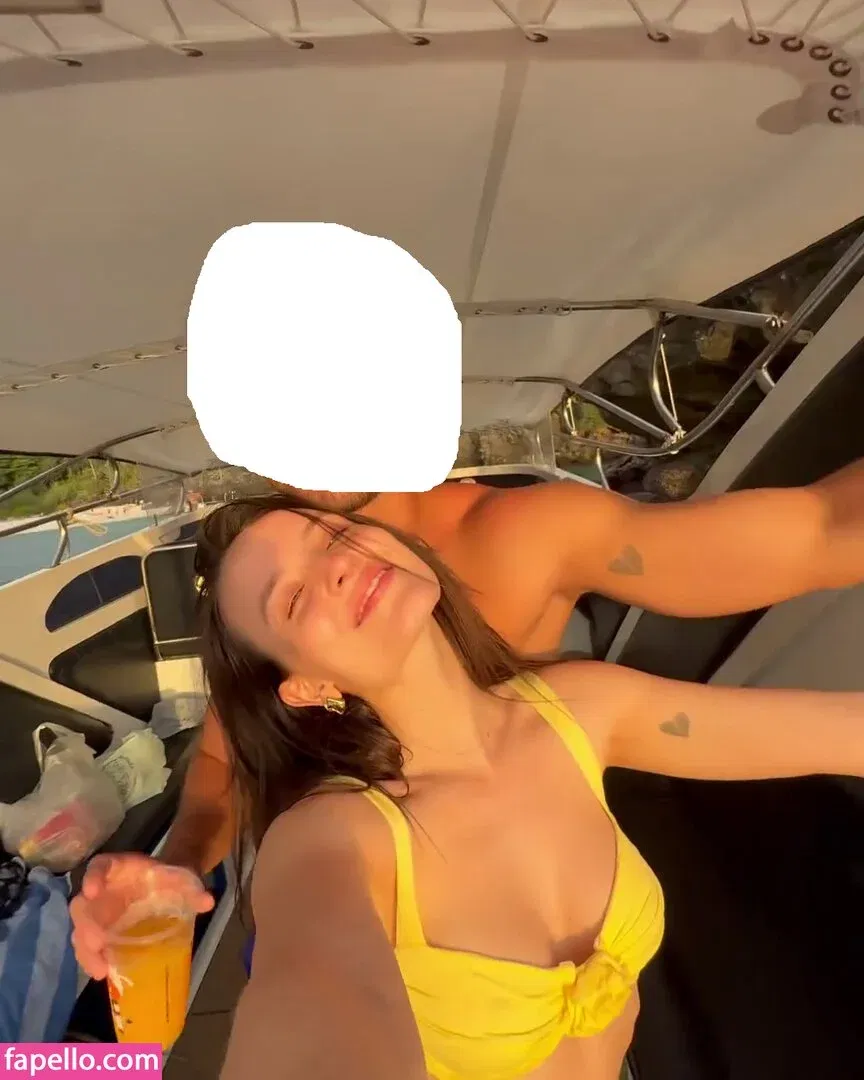 Larissa Manoela Onlyfans Photo Gallery 