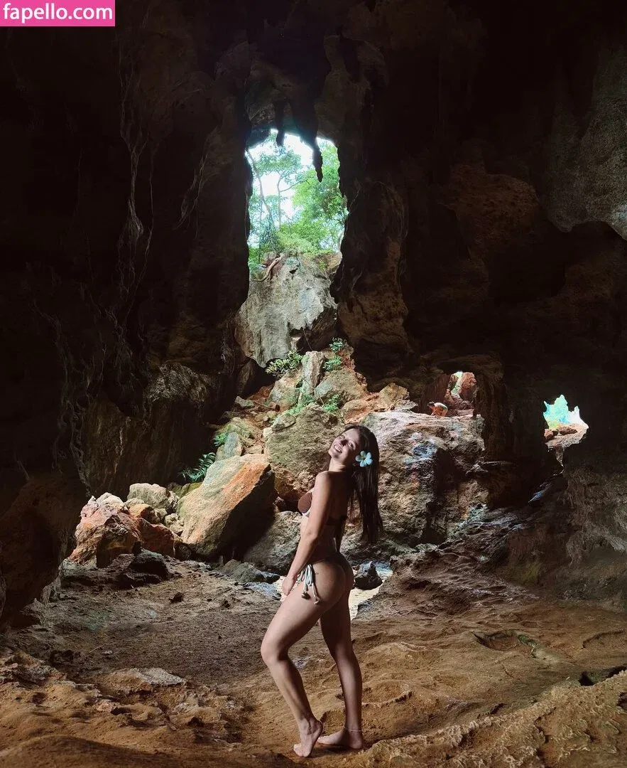 Larissa Manoela Onlyfans Photo Gallery 