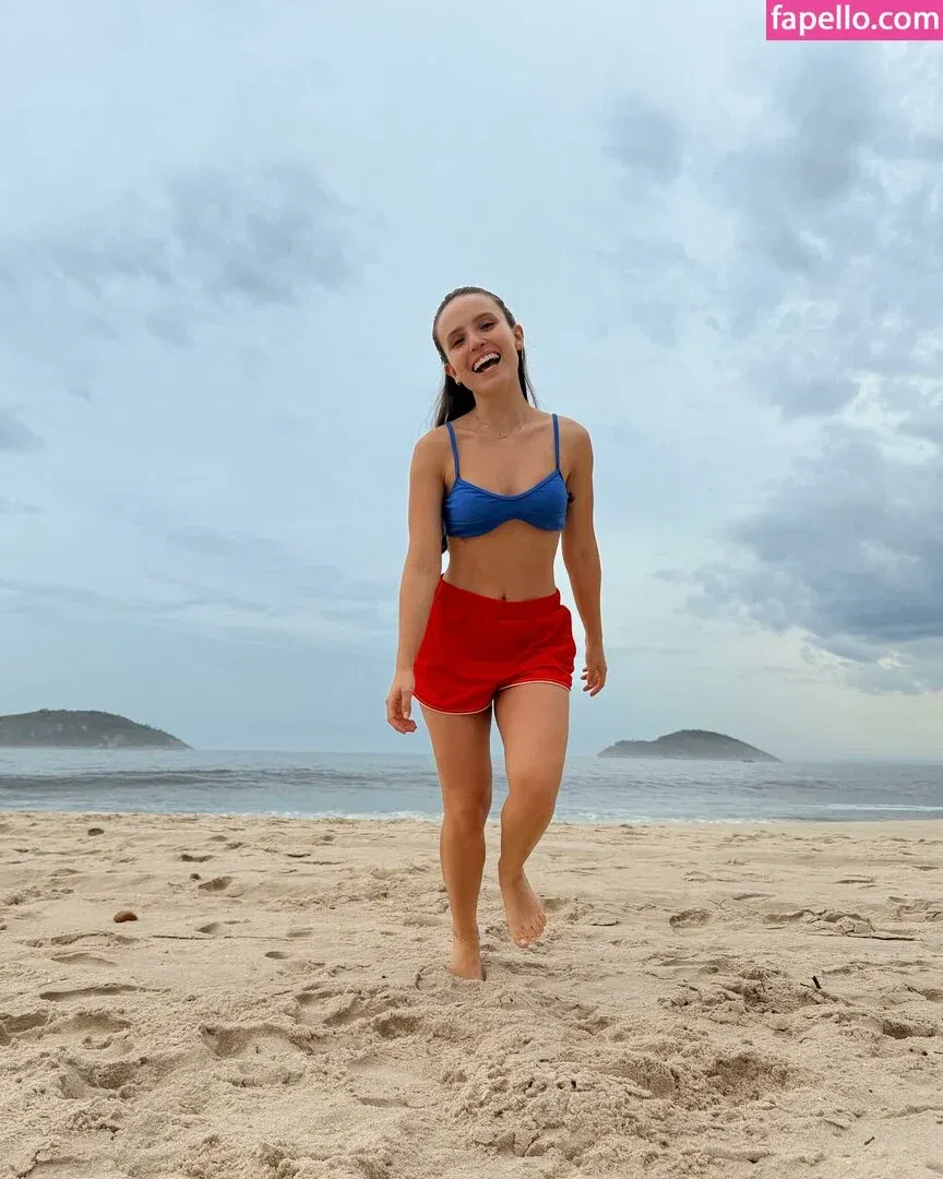 Larissa Manoela Onlyfans Photo Gallery 