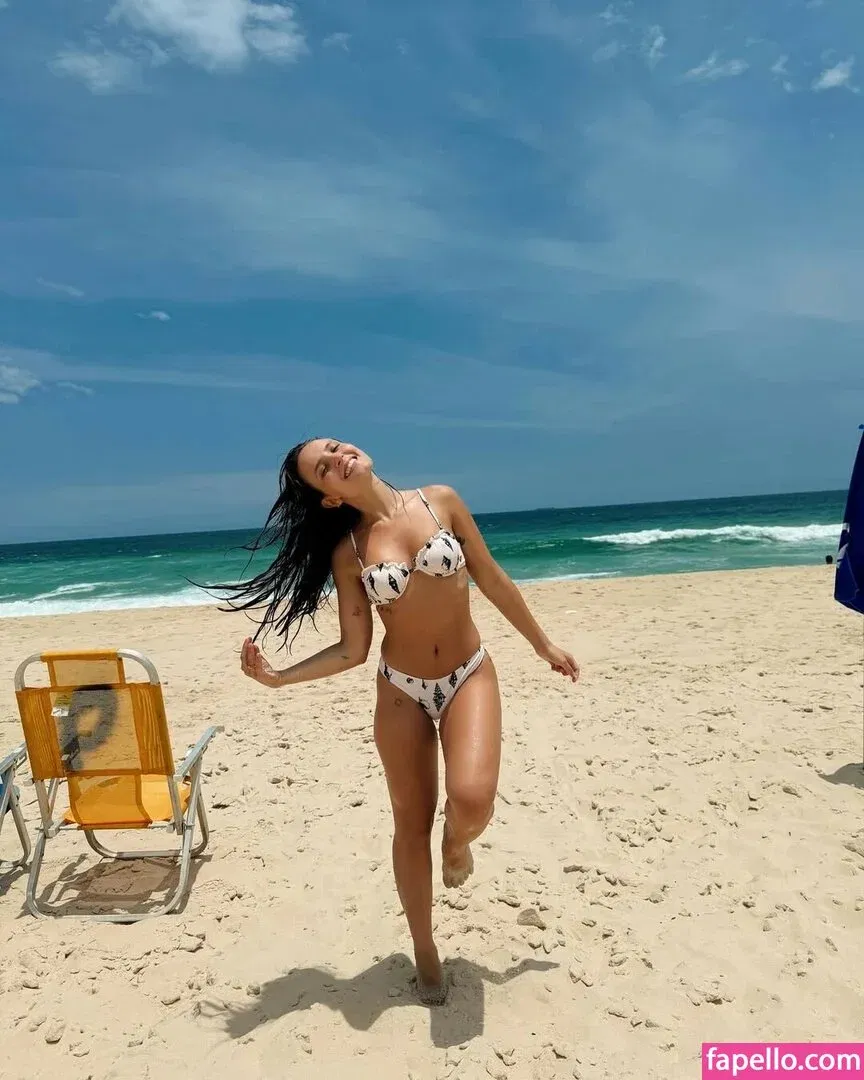 Larissa Manoela Onlyfans Photo Gallery 