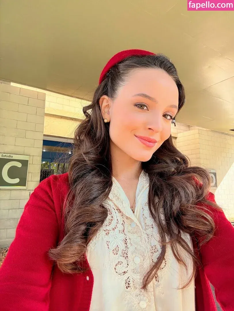 Larissa Manoela Onlyfans Photo Gallery 