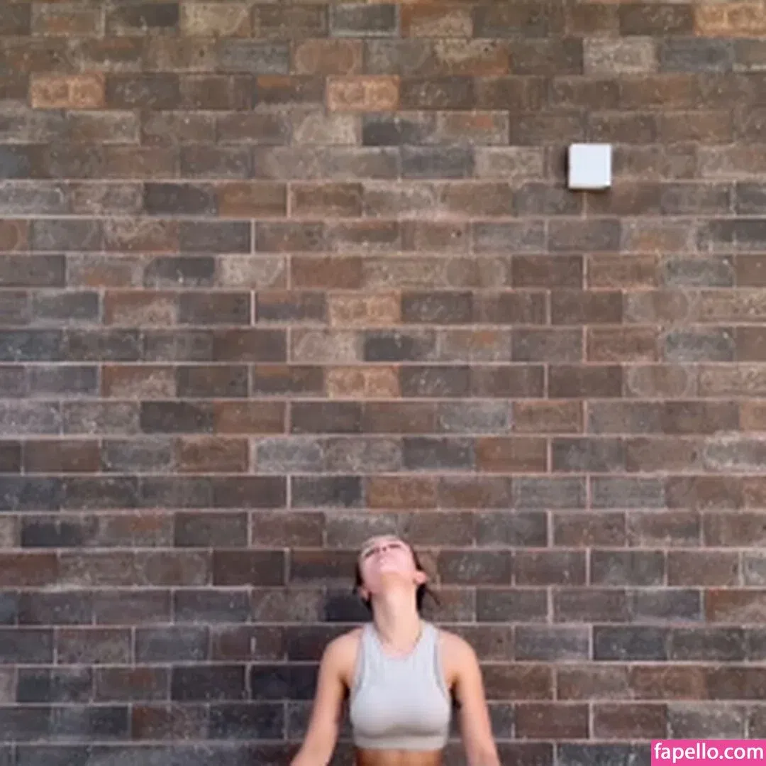 Larissa Manoela Onlyfans Photo Gallery 