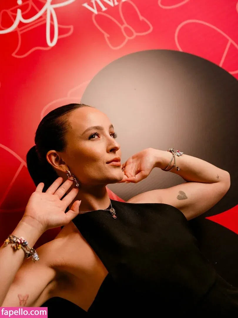 Larissa Manoela Onlyfans Photo Gallery 