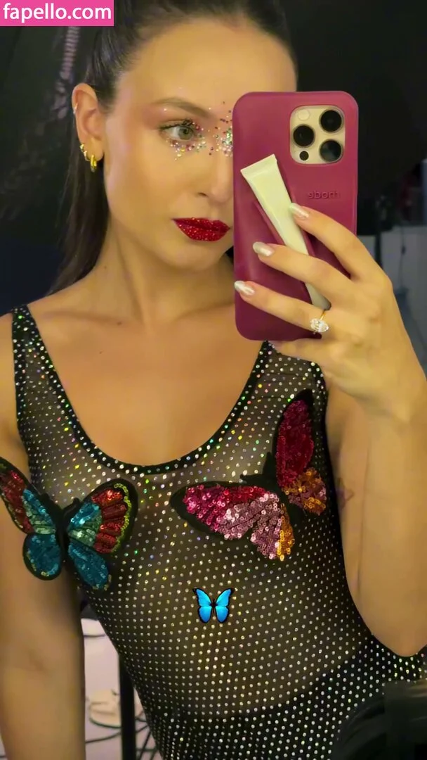 Larissa Manoela Onlyfans Photo Gallery 