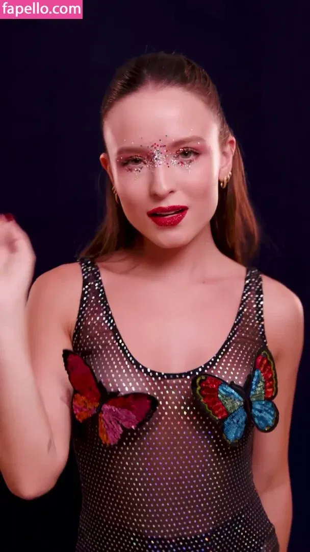 Larissa Manoela Onlyfans Photo Gallery 