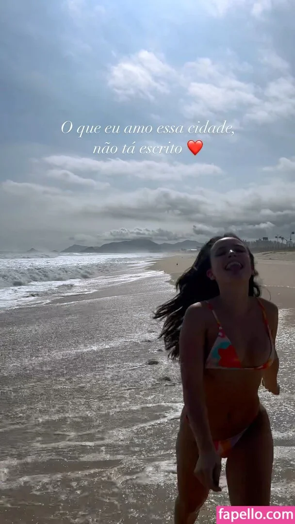 Larissa Manoela Onlyfans Photo Gallery 