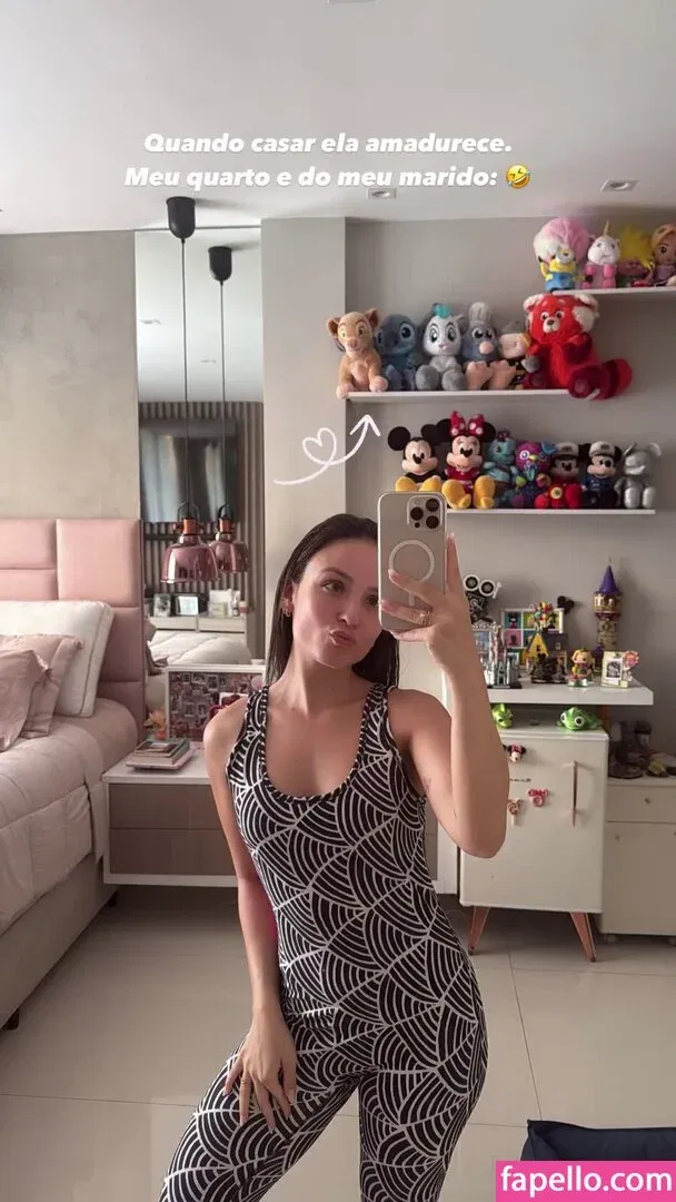 Larissa Manoela Onlyfans Photo Gallery 