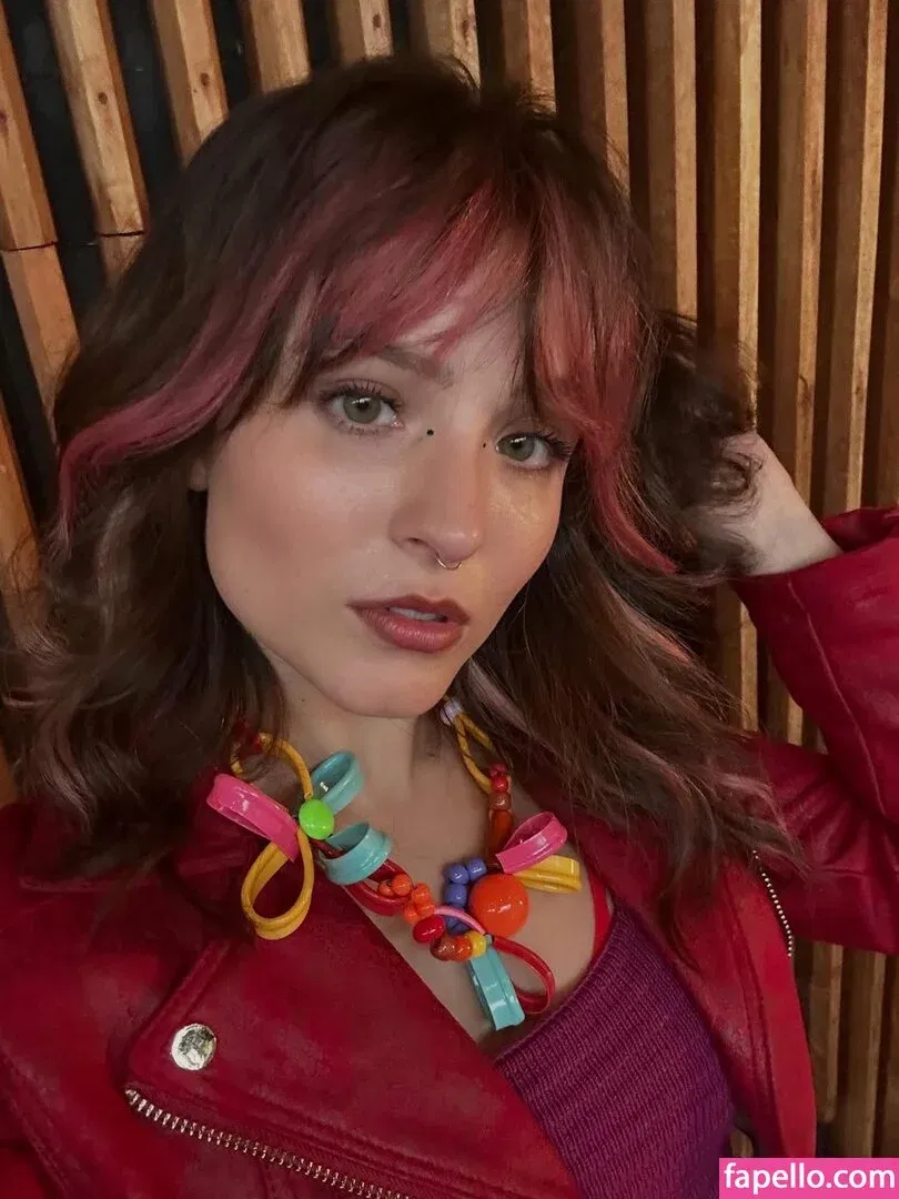 Larissa Manoela Onlyfans Photo Gallery 