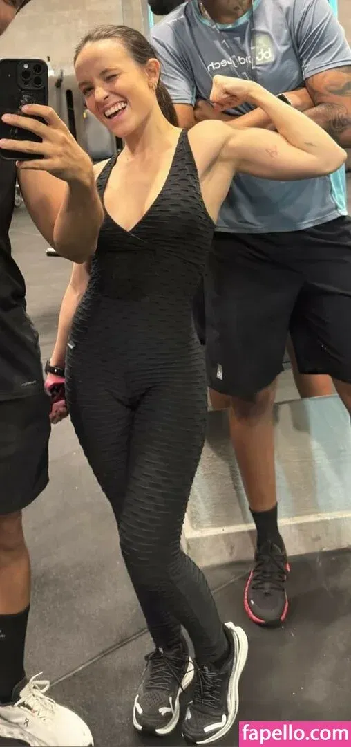 Larissa Manoela Onlyfans Photo Gallery 