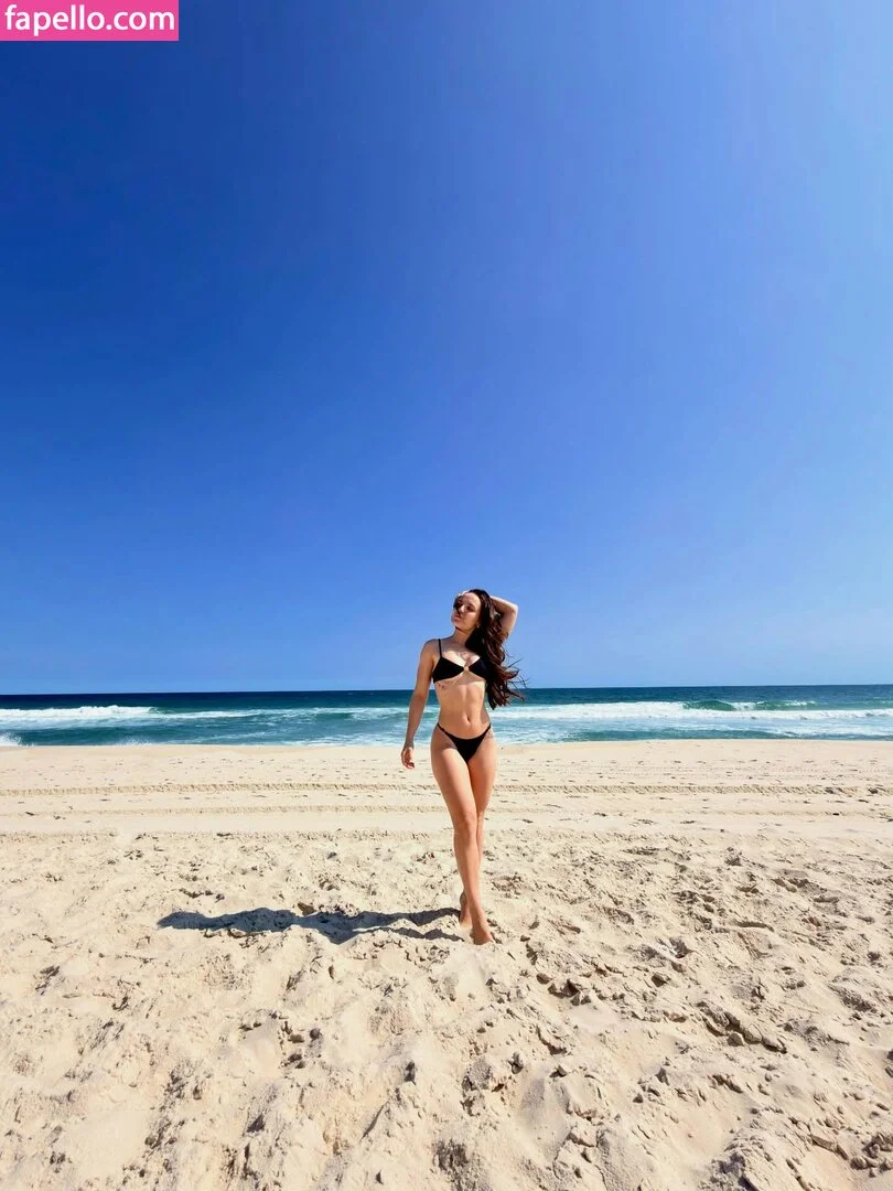 Larissa Manoela Onlyfans Photo Gallery 