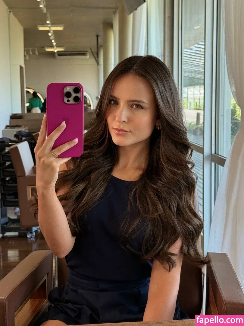 Larissa Manoela Onlyfans Photo Gallery 