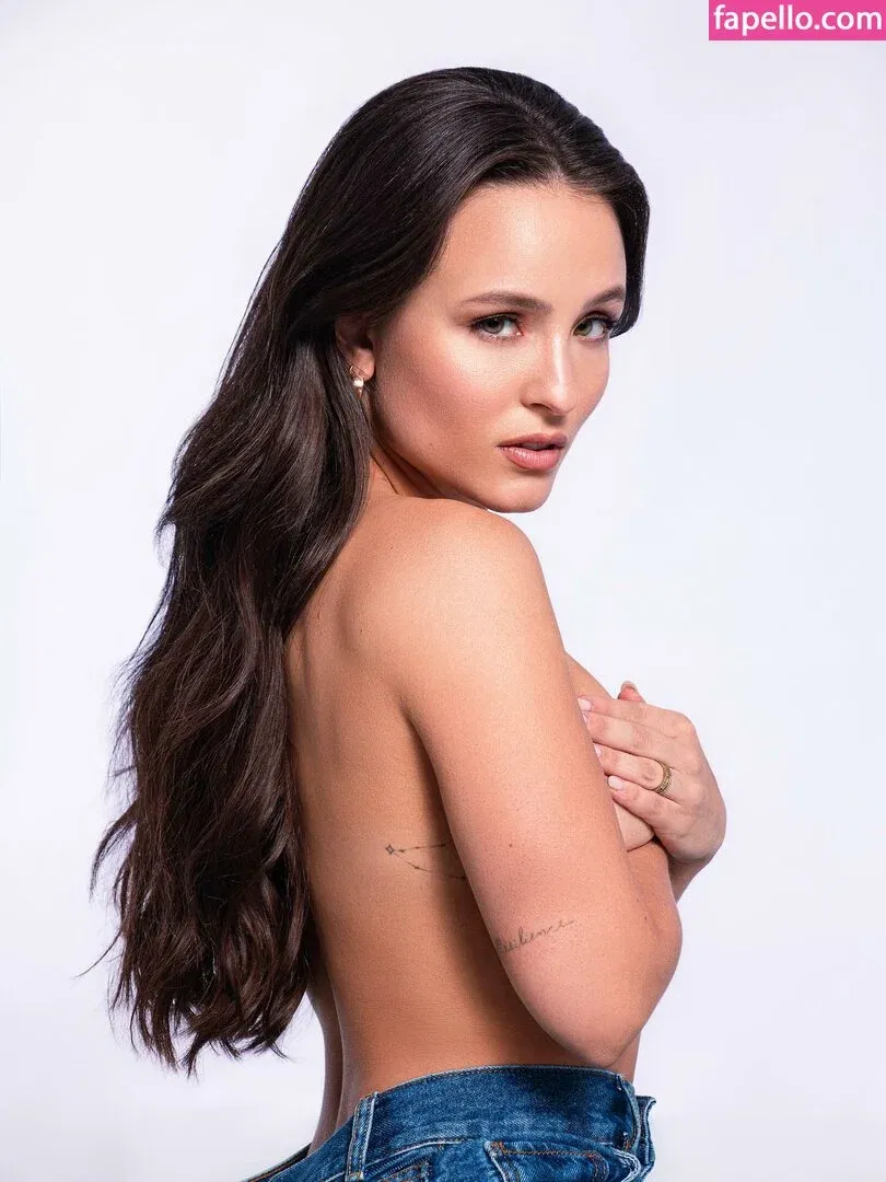 Larissa Manoela Onlyfans Photo Gallery 