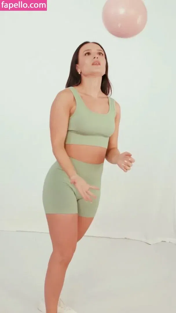 Larissa Manoela Onlyfans Photo Gallery 