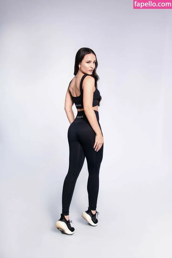 Larissa Manoela Onlyfans Photo Gallery 
