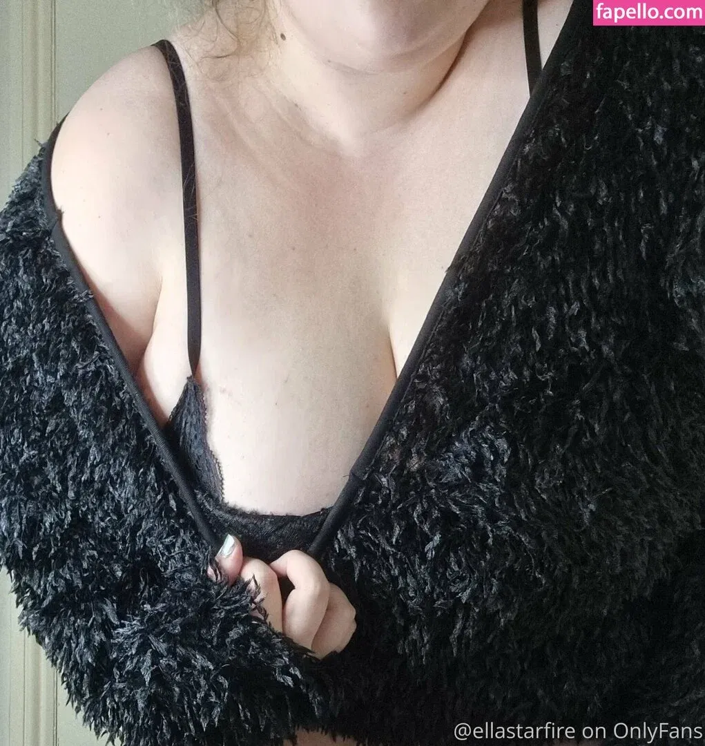 ellastarfire Onlyfans Photo Gallery 