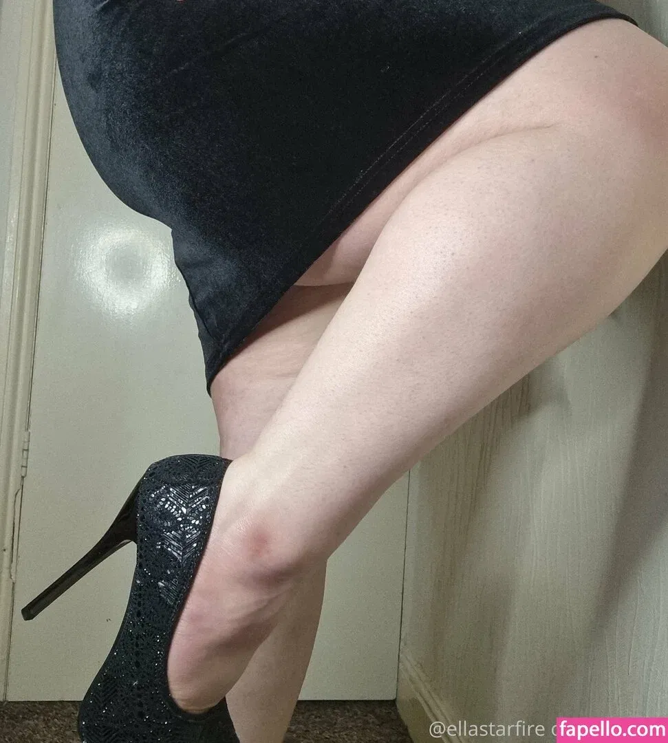ellastarfire Onlyfans Photo Gallery 