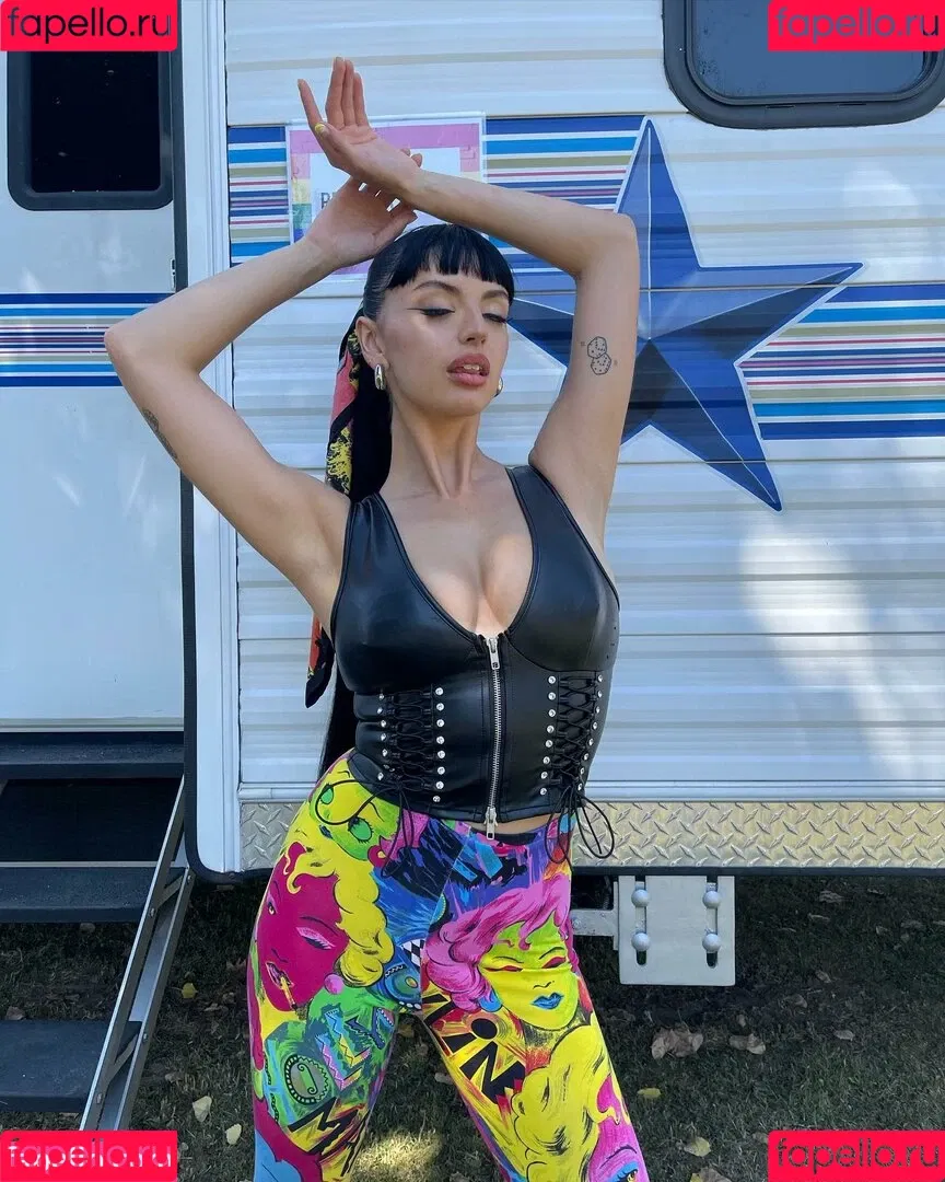 Rebecca Black Onlyfans Photo Gallery 
