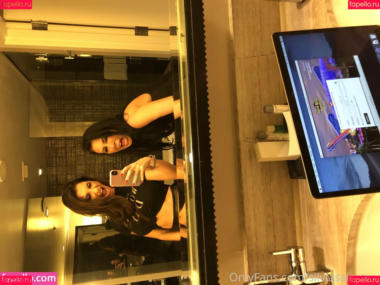 silviasaigexxx Onlyfans Photo Gallery 