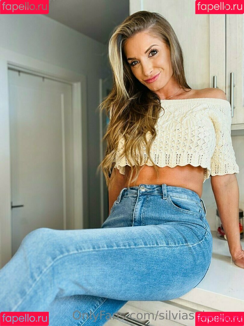 silviasaigexxx Onlyfans Photo Gallery 