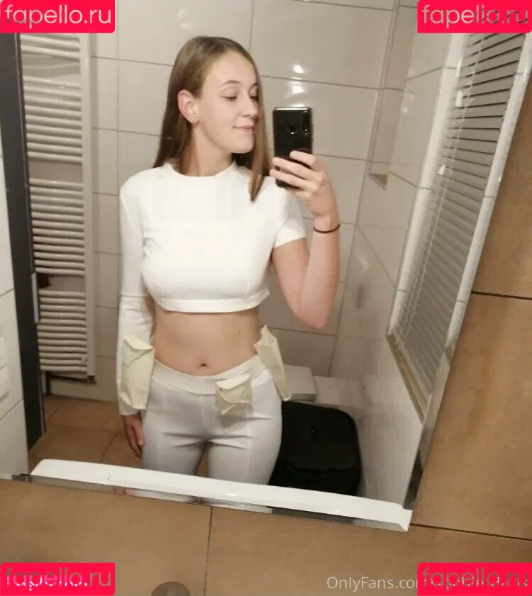 Sophie Davis Onlyfans Photo Gallery 