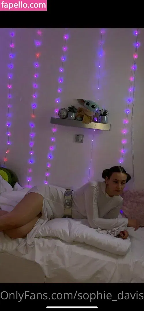 Sophie Davis Onlyfans Photo Gallery 