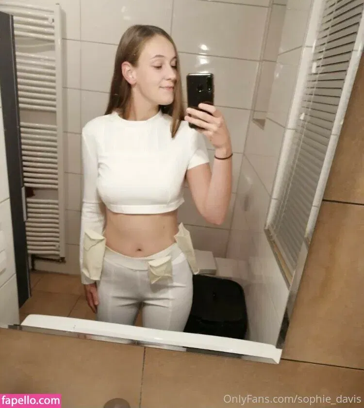 Sophie Davis Onlyfans Photo Gallery 