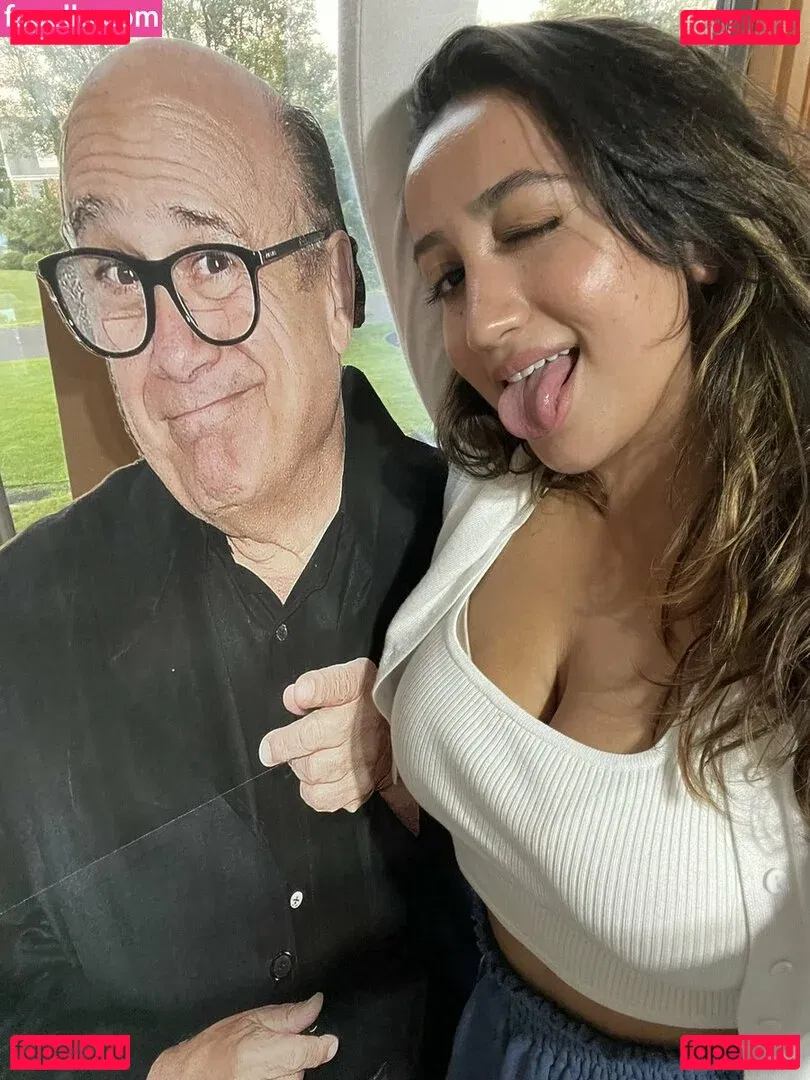 Nikki Geeks Onlyfans Photo Gallery 