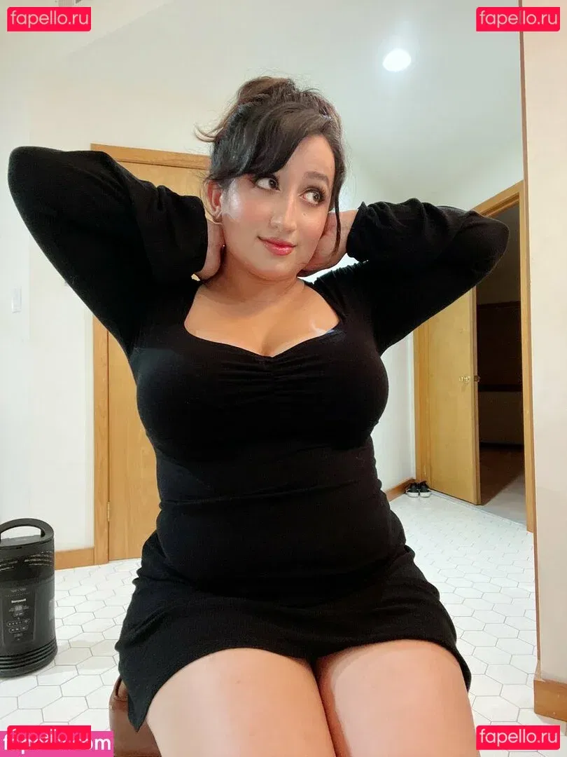 Nikki Geeks Onlyfans Photo Gallery 