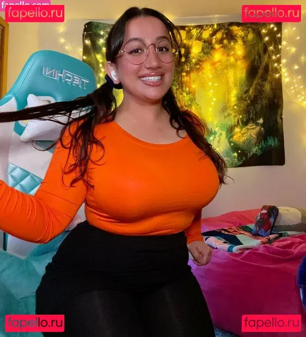 Nikki Geeks Onlyfans Photo Gallery 