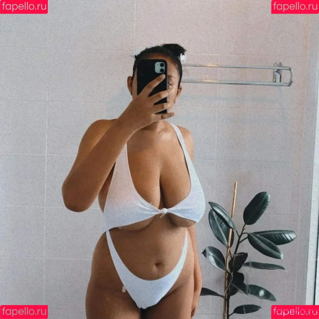 Aoy Chitchanok Onlyfans Photo Gallery 