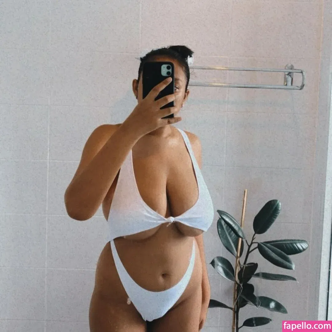 Aoy Chitchanok Onlyfans Photo Gallery 