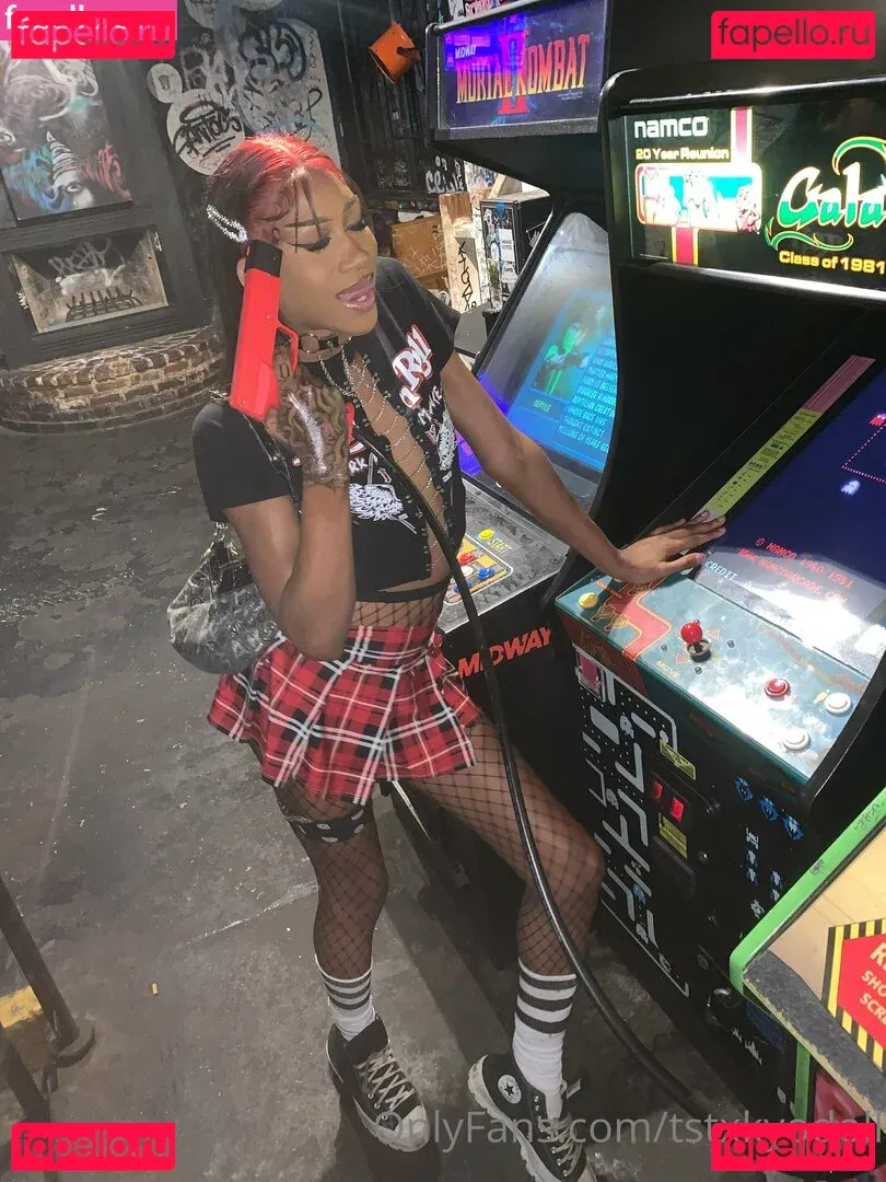 tstxkyodoll Onlyfans Photo Gallery 