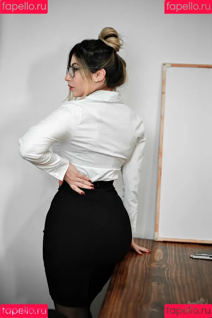Danielle Vedovelli Onlyfans Photo Gallery 