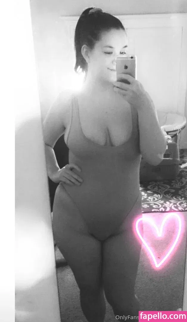 CoraBorealis Onlyfans Photo Gallery 