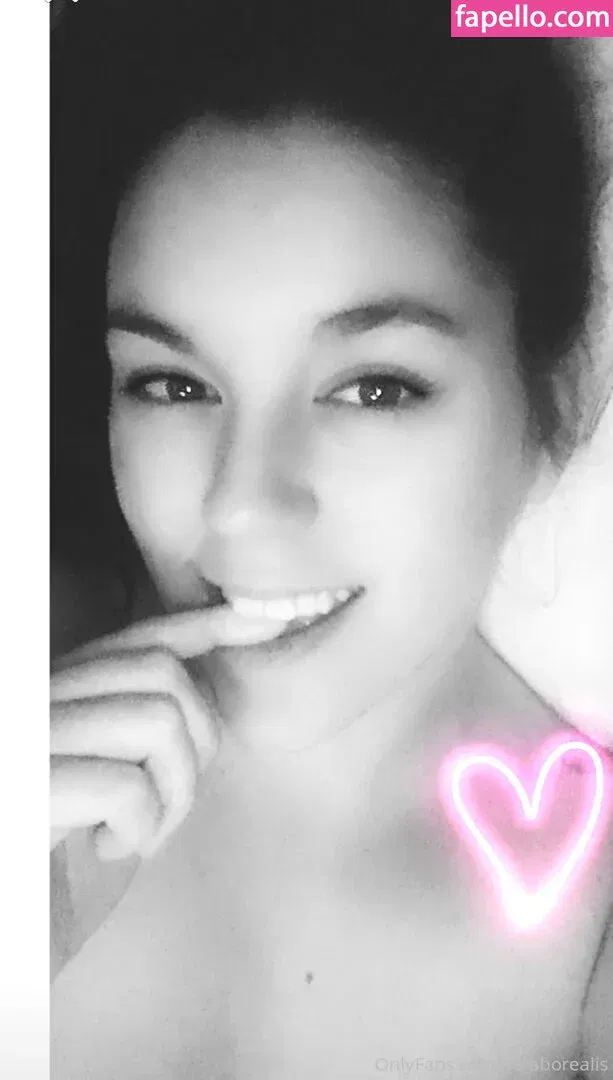 CoraBorealis Onlyfans Photo Gallery 