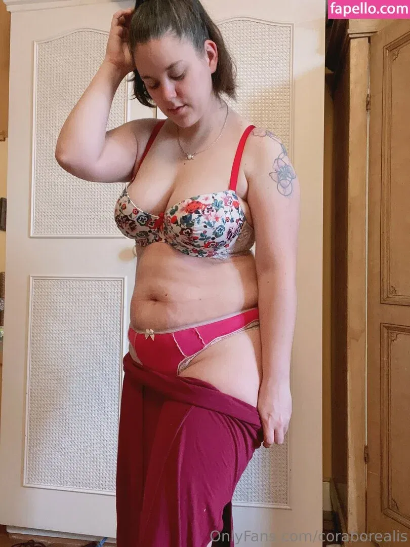 CoraBorealis Onlyfans Photo Gallery 