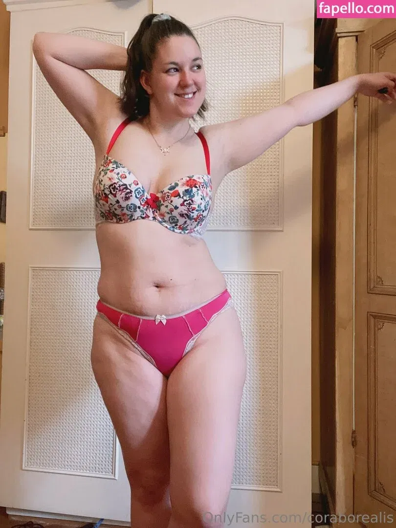 CoraBorealis Onlyfans Photo Gallery 