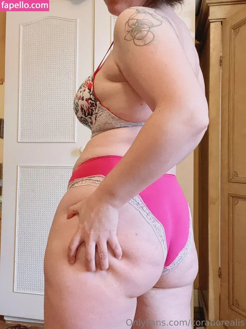 CoraBorealis Onlyfans Photo Gallery 