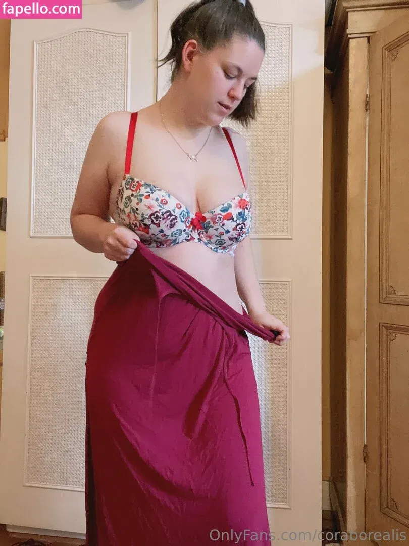 CoraBorealis Onlyfans Photo Gallery 