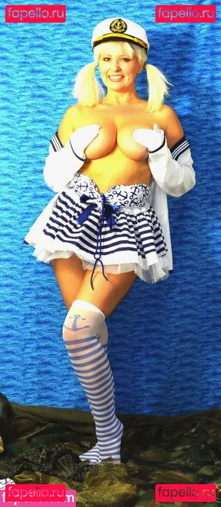 Jo Guest Onlyfans Photo Gallery 